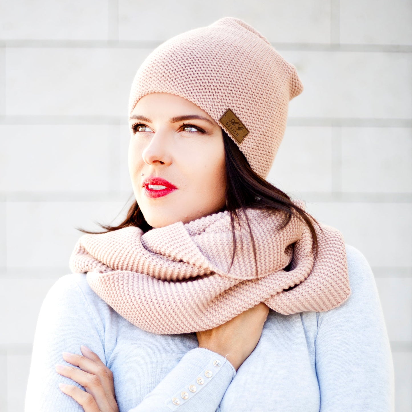 Knit minimalist soft 100% merino wool infinity Scarf - powder