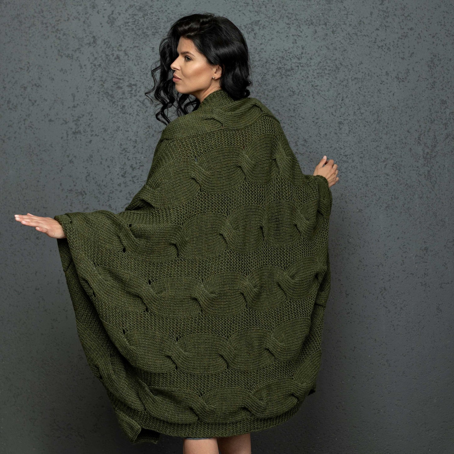 Knotty chunky knit cardigan oversized and forever go - moss!