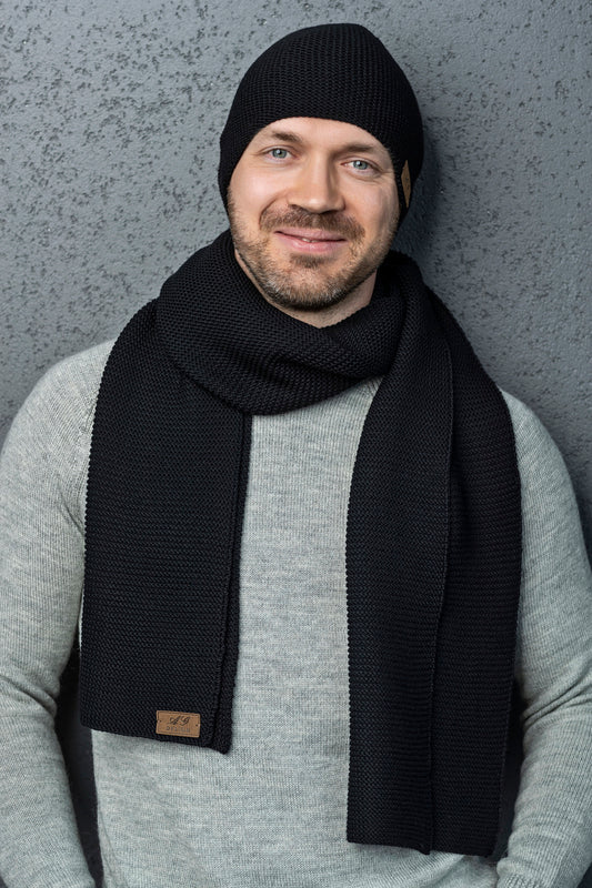 Man merino wool knit scarf and cap - black
