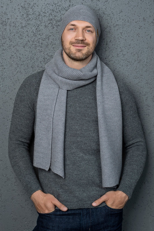 Man merino wool knit scarf and cap - light gray