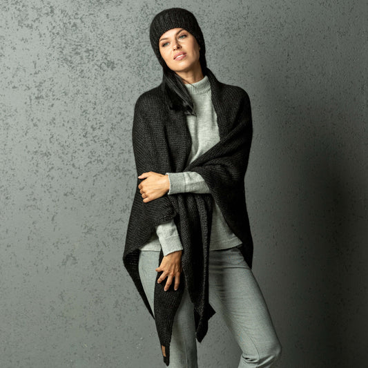 Chunky Knit triangle alpaca wool Scarf and hat - black