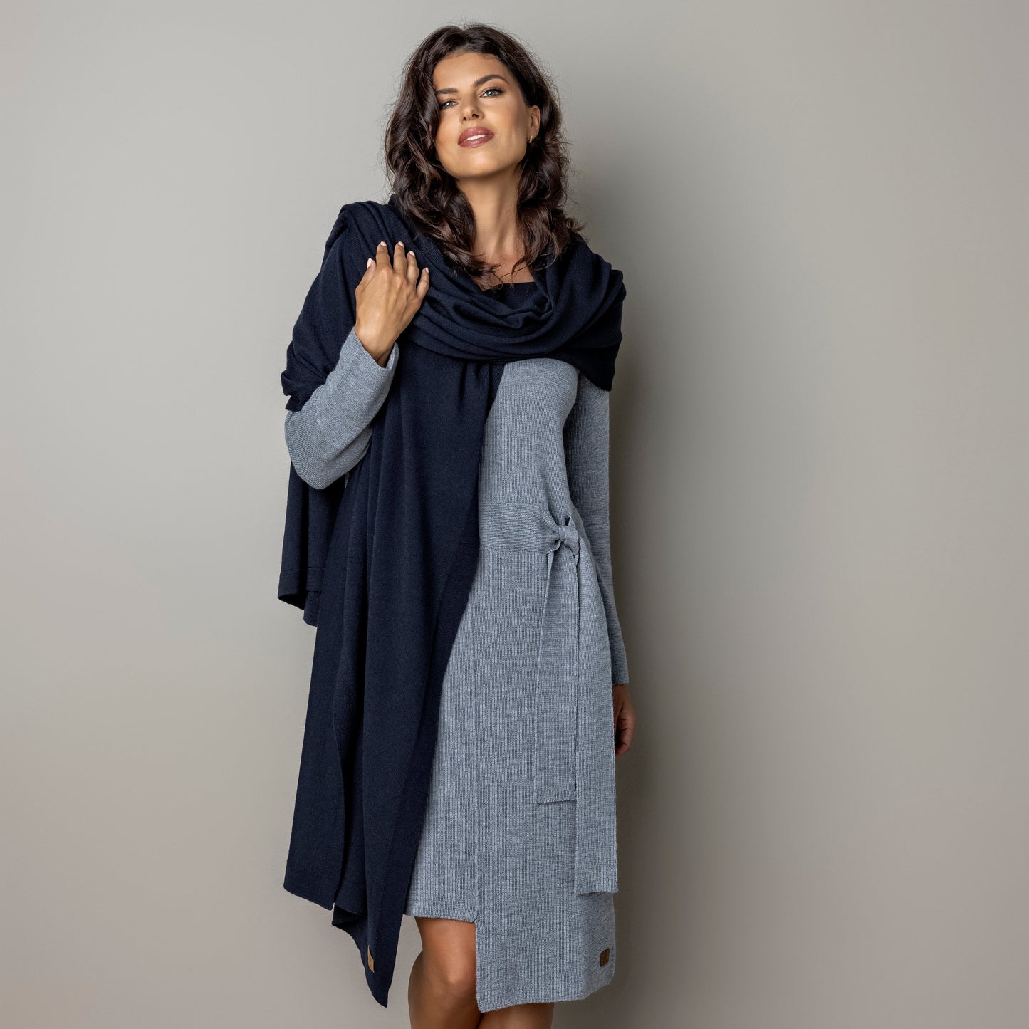 Knitted wide minimalist 100% merino wool scarf - dark blue
