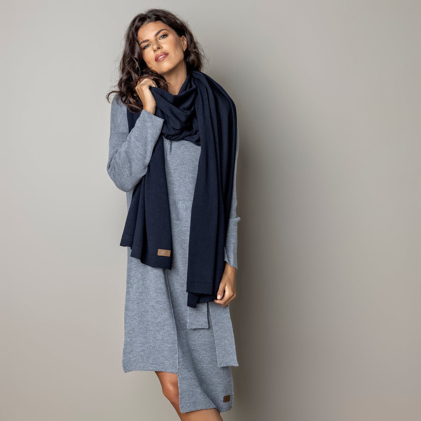 Knitted wide minimalist 100% merino wool scarf - dark blue