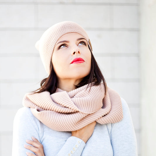 Knit minimalist soft 100% merino wool infinity Scarf - powder