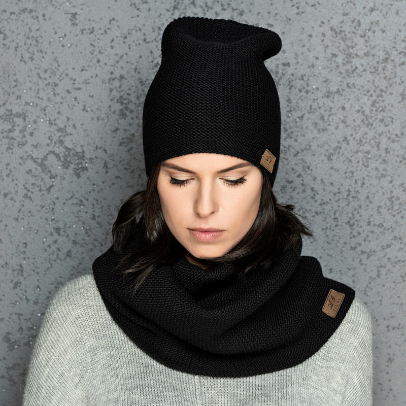 Knit minimalist soft 100% merino wool infinity Scarf and hat - black