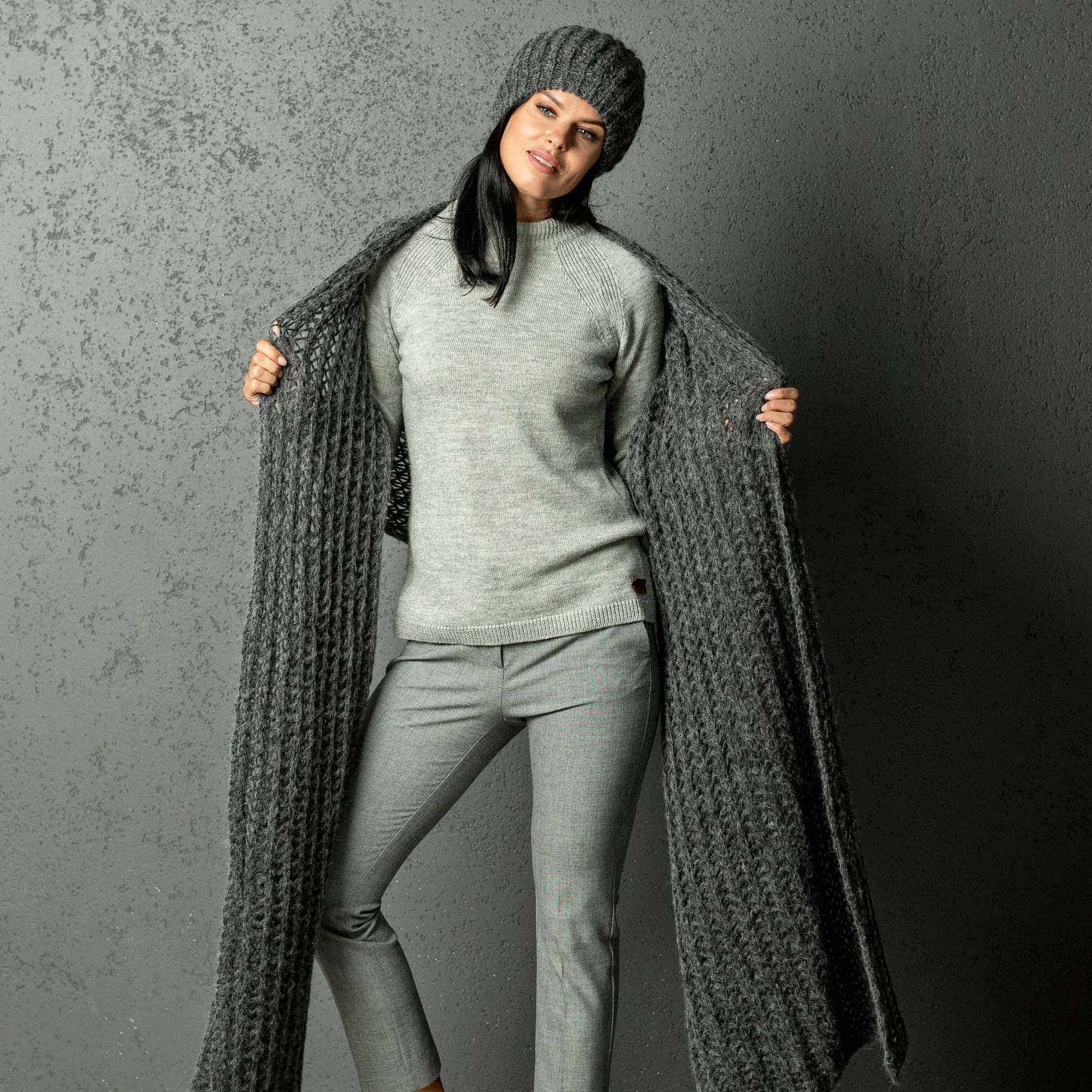 Chunky Knit massive alpaca wool Scarf and hat - gray
