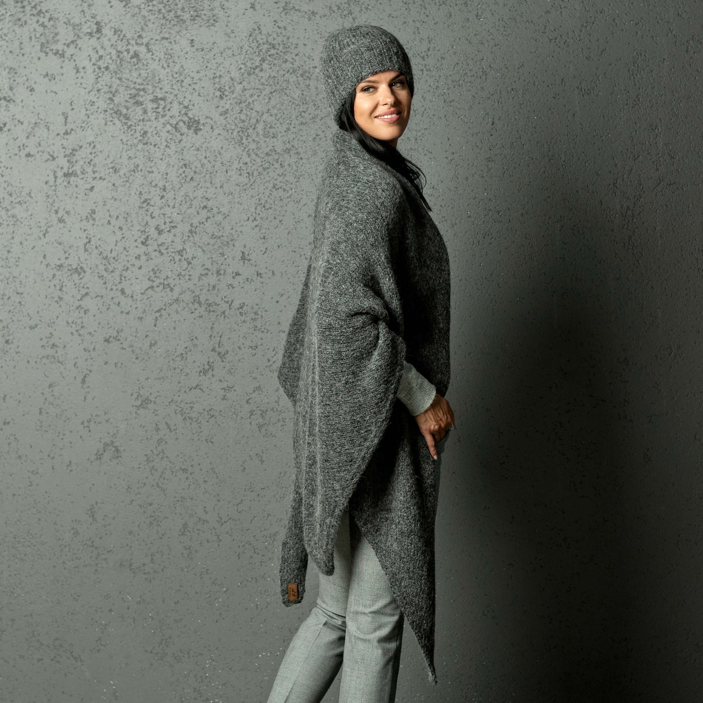 Chunky alpaca wool hat - gray