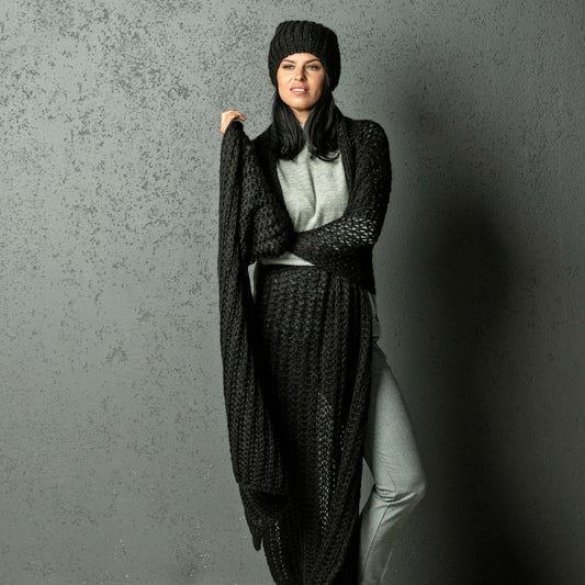 Chunky Knit massive alpaca wool Scarf and hat - black