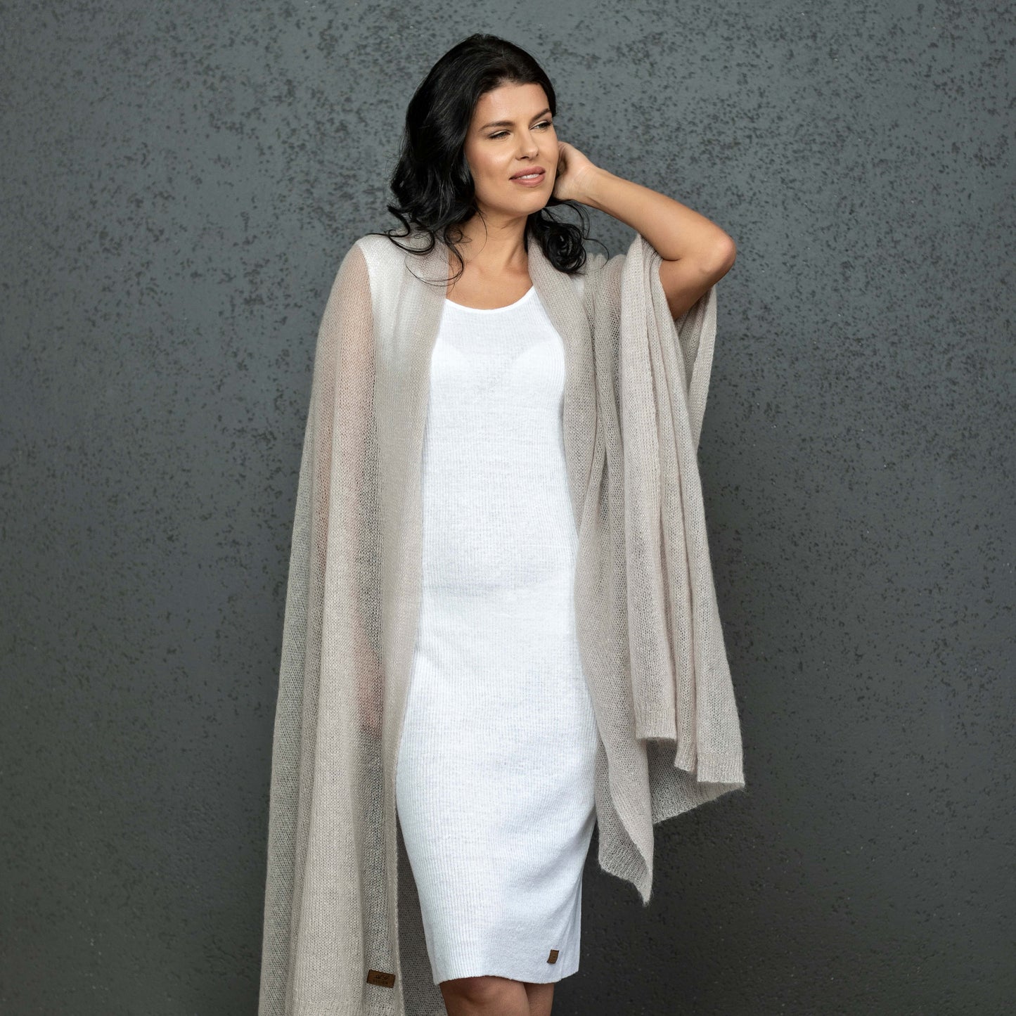 Cape de mariée, châle ou étole tricoté en mohair blanc