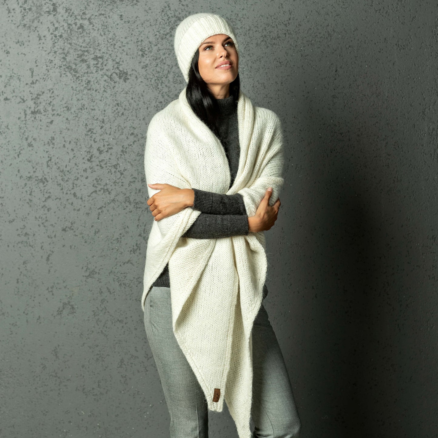 Chunky alpaca wool hat - white