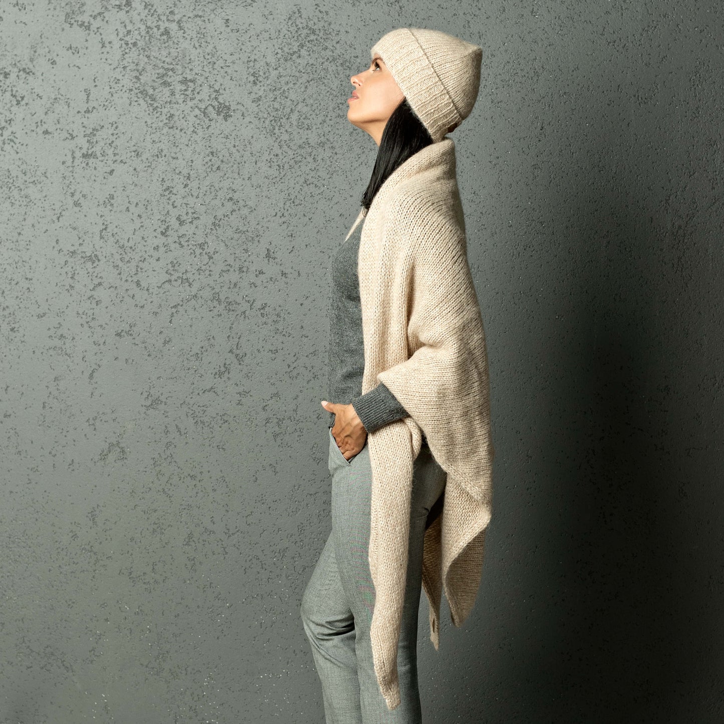 Chunky Knit triangle alpaca wool Scarf and hat - creamy