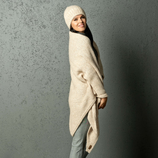 Chunky Knit triangle alpaca wool Scarf and hat - creamy