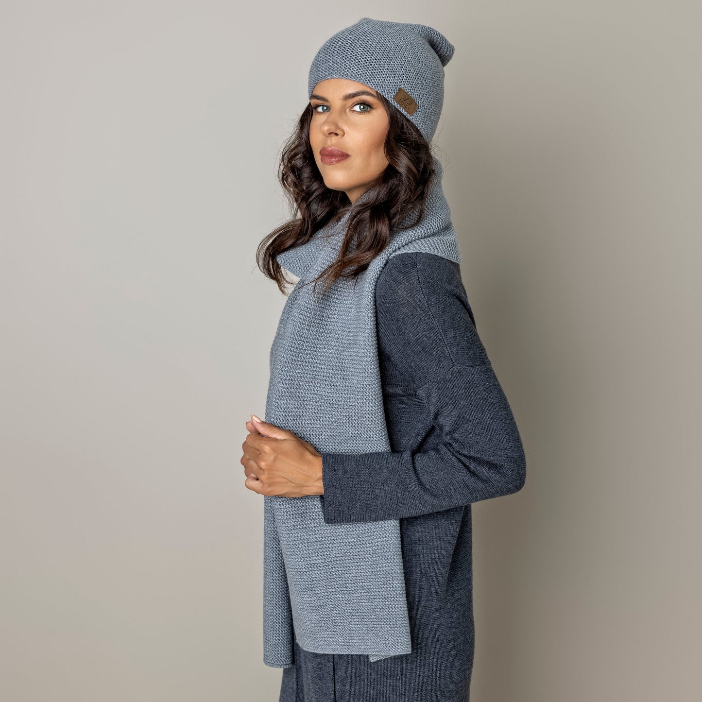 Knit minimalist soft 100% merino wool Scarf and hat - light gray