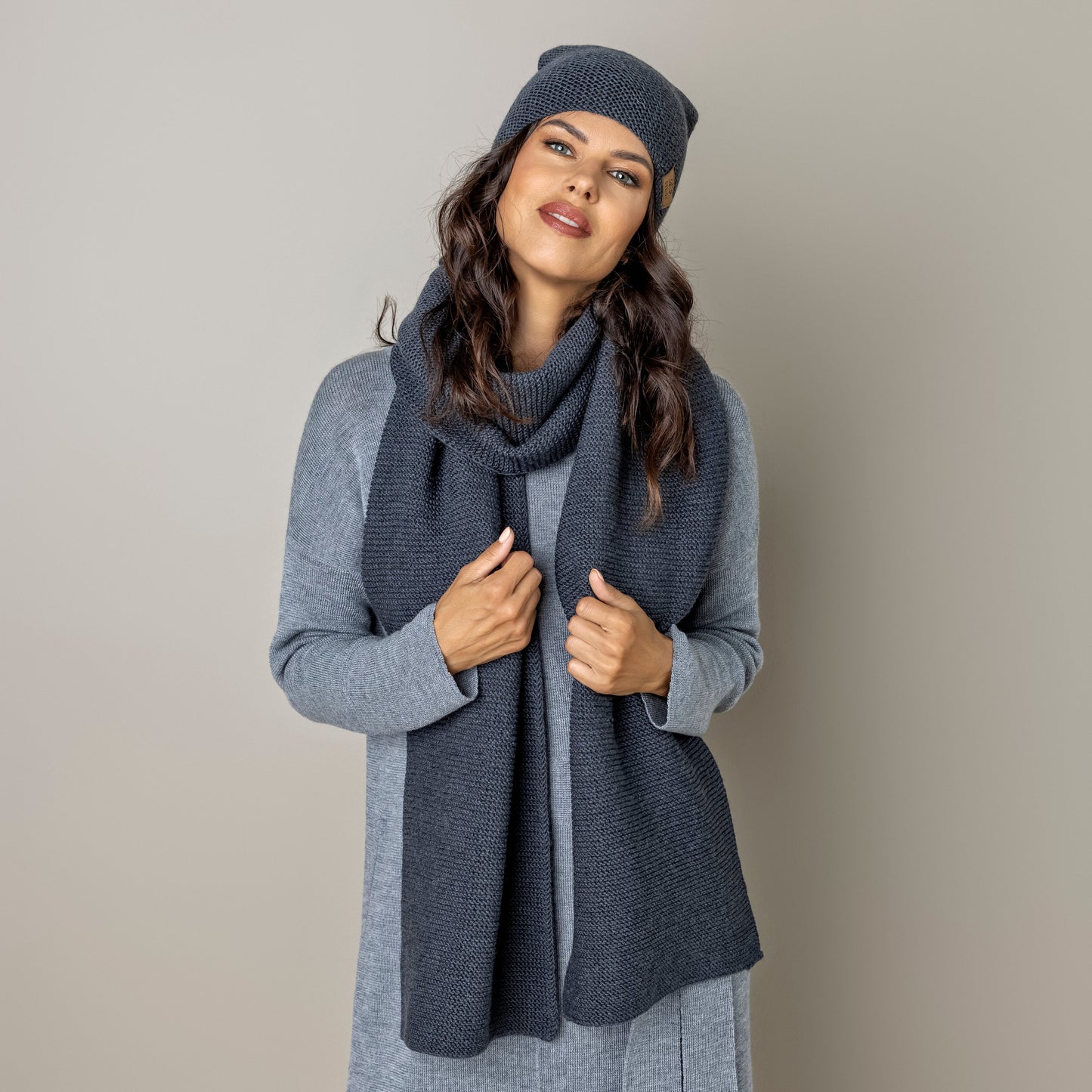 Knit minimalist soft 100% merino wool Scarf and hat - gray
