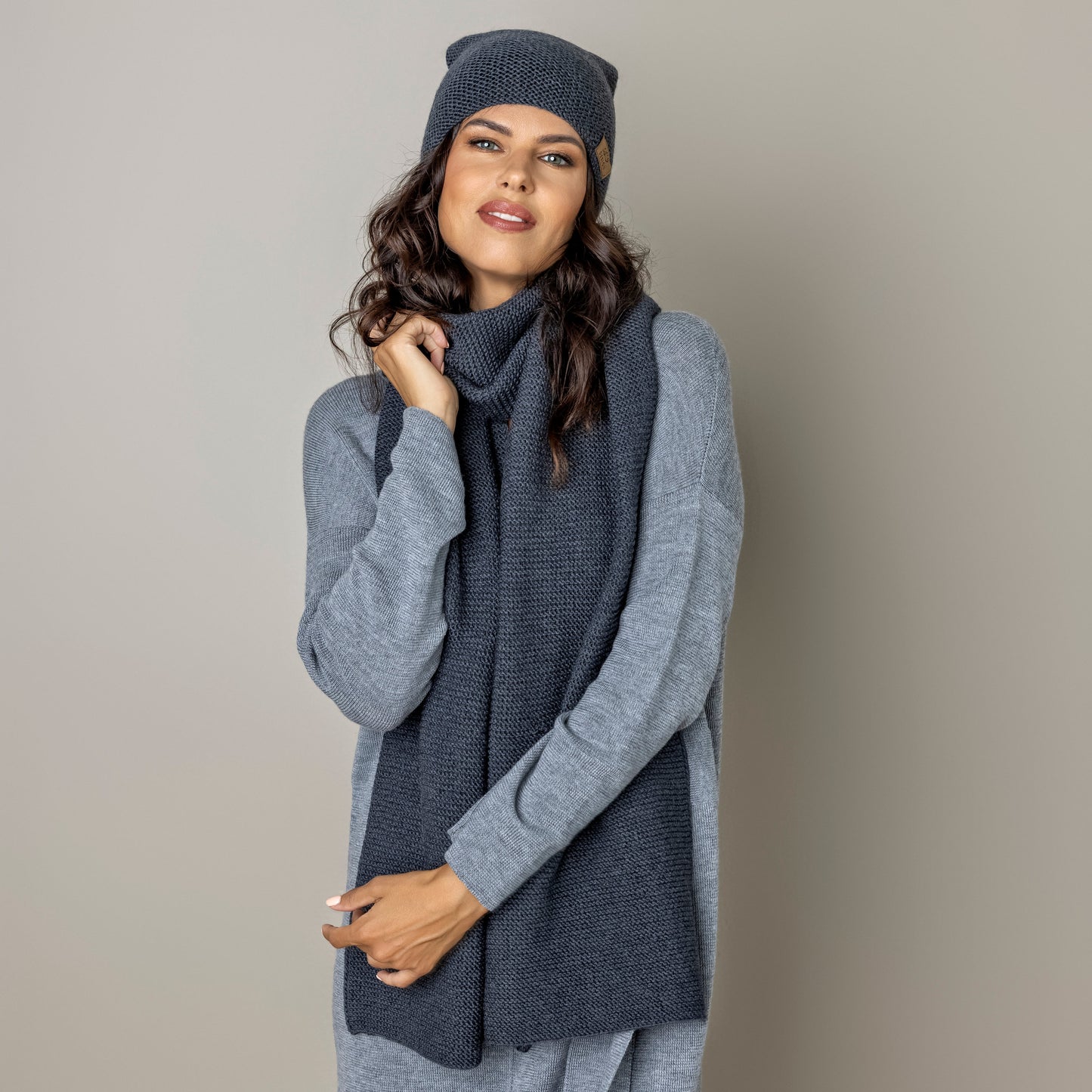Knit minimalist soft 100% merino wool Scarf and hat - gray
