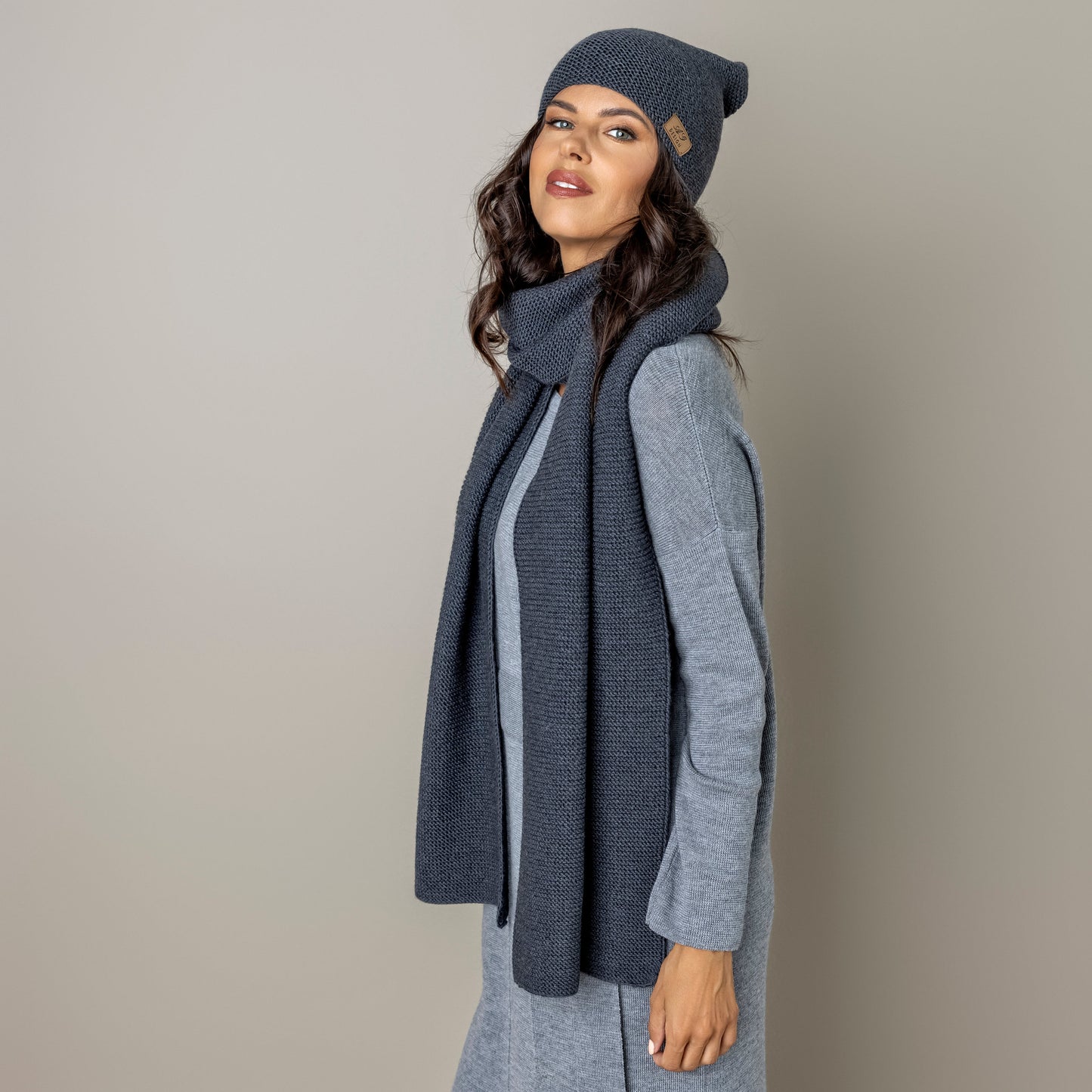 Knit minimalist soft 100% merino wool Scarf and hat - gray